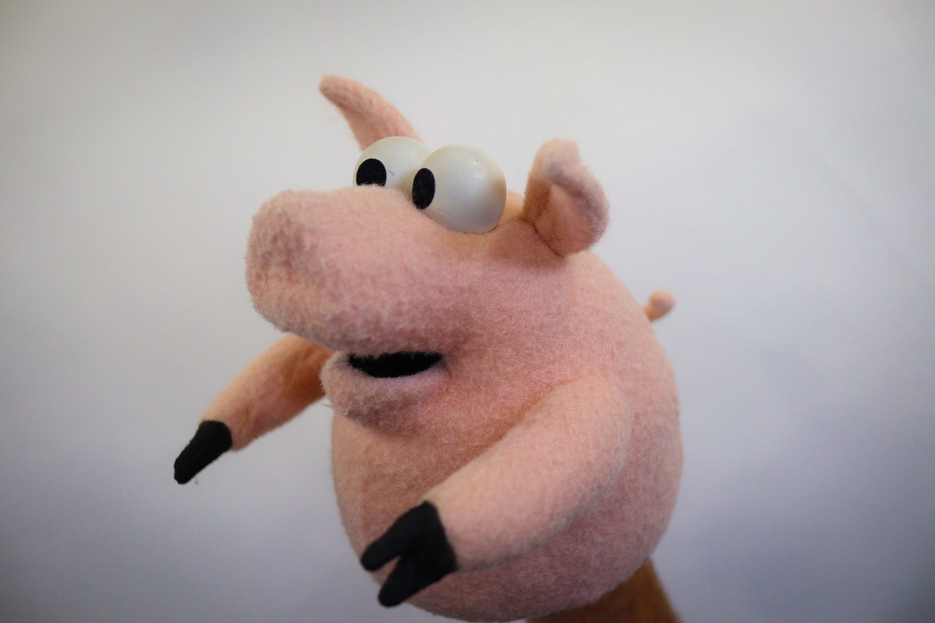 Gestural Piggy Puppet